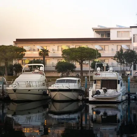 Relax In The Terrace Of Our Flat - Beahost Lejlighed Lignano Sabbiadoro